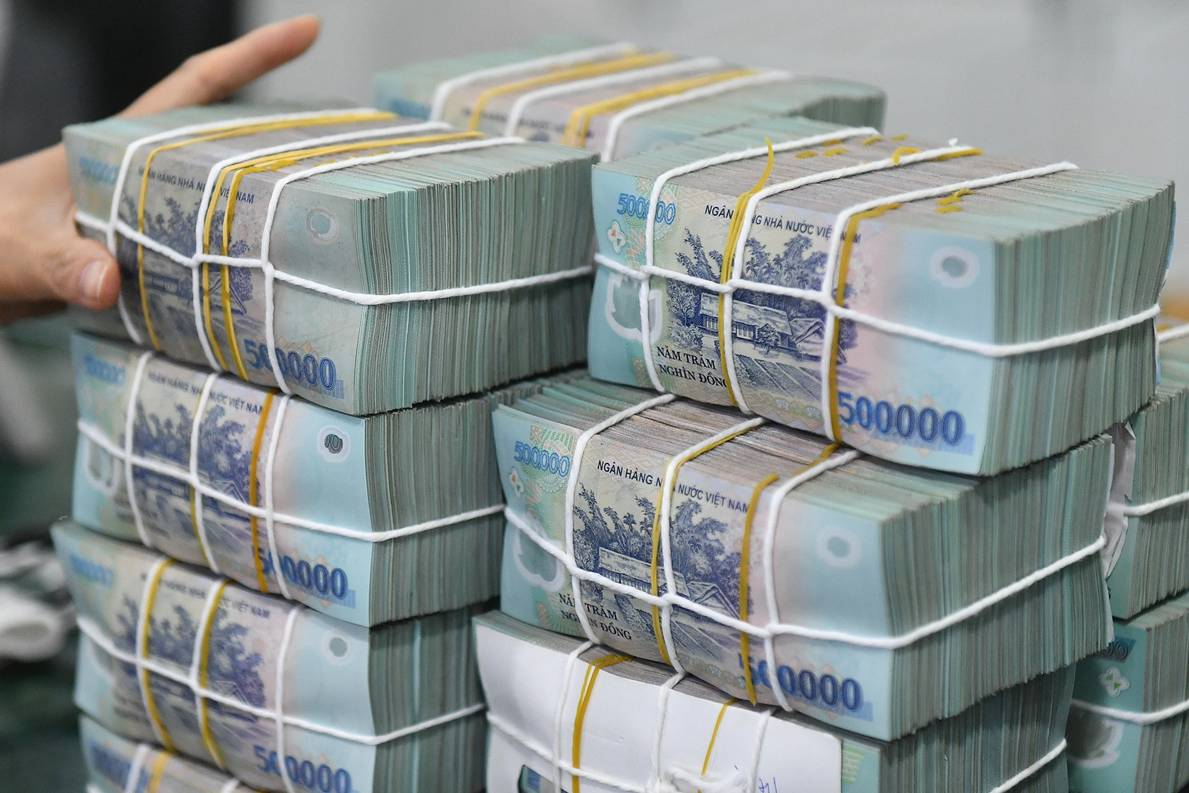 Tiền Mặt